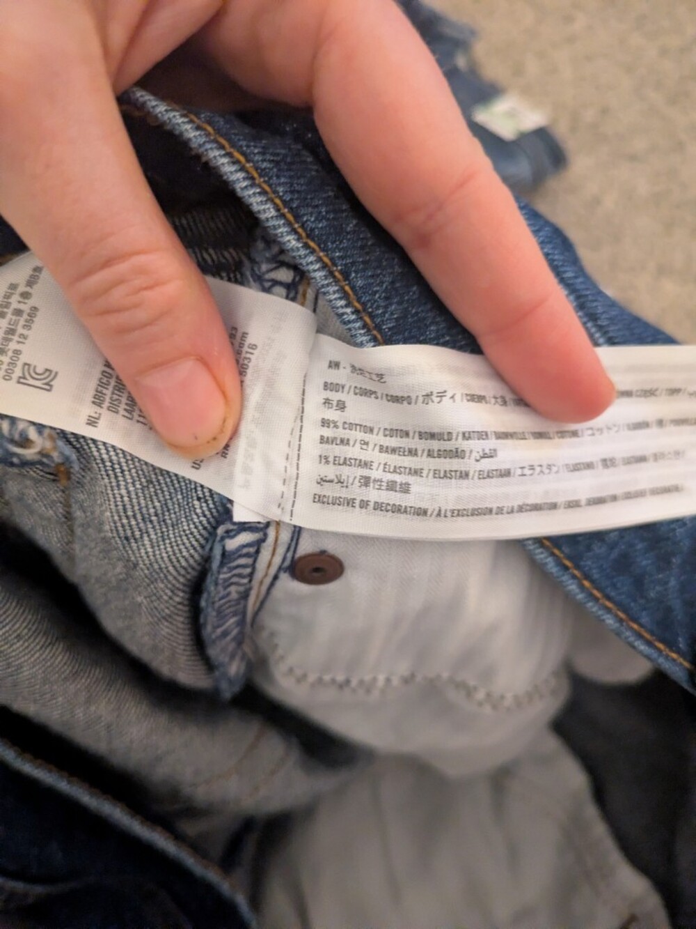Abercrombie Ultra High Rise 90s Straight Jean - Picture 7 of 8